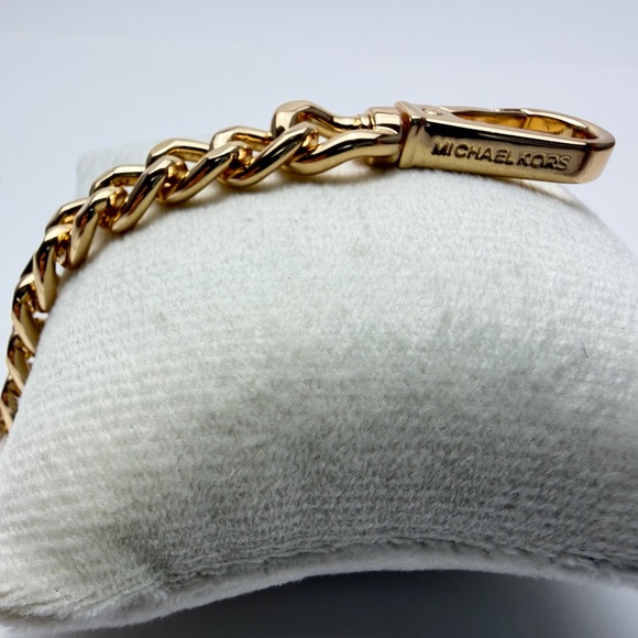 Michael Kors Stylish Gold Chain Strap with Clasps - Picture 3 of 4